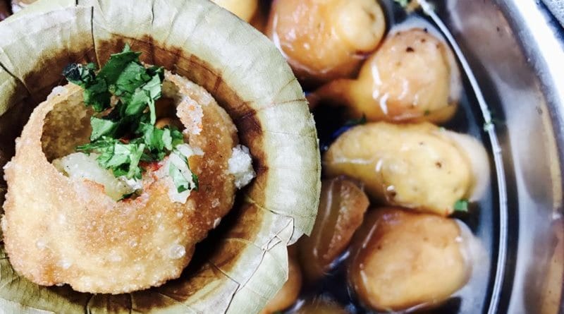 North Kolkata's youth sell phuchka in lockdown period