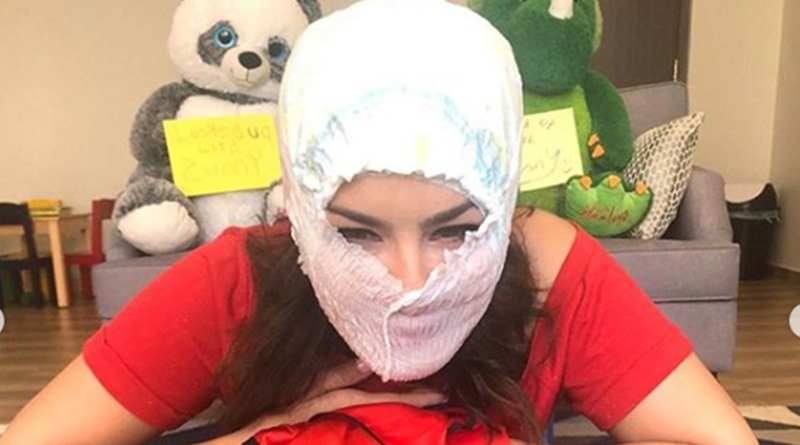 Sunny Leone wears diaper as emergency face mask