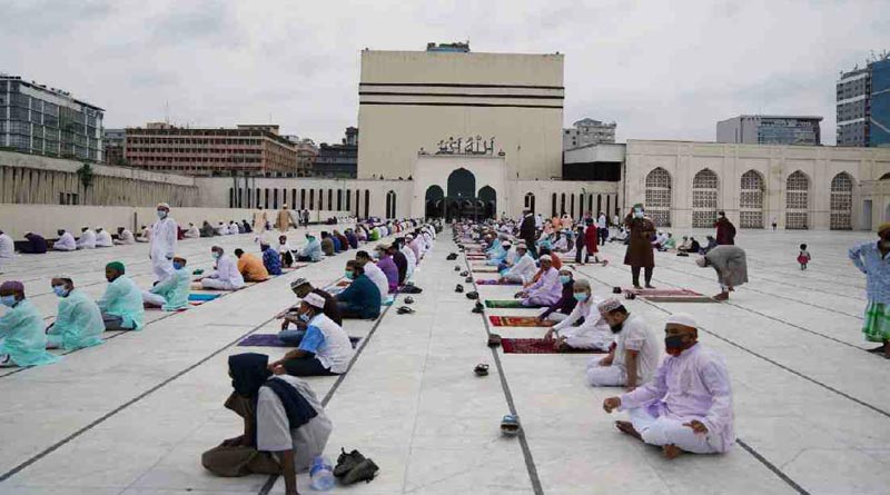 Bangladsh celebrates Eid maintaining social distancing