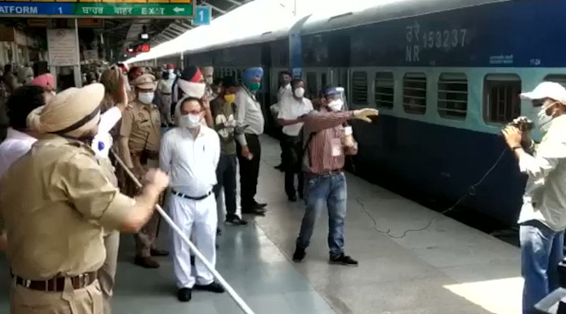 Had to pay train fare, complains migrant labourers lashing at Centre
