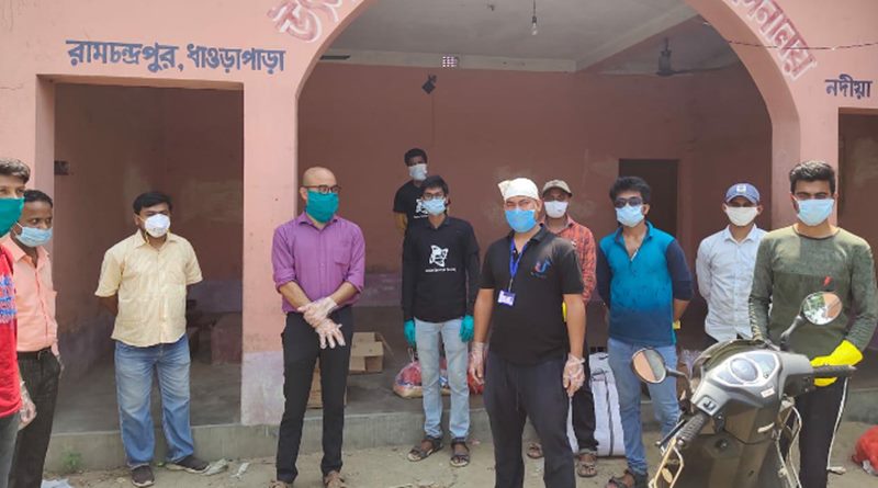 A NGO of North 24 Pargana help corona warrior, thalassemia patient and poor people