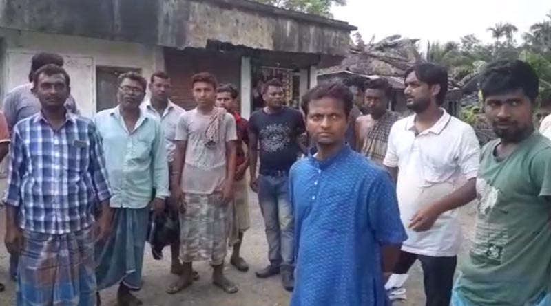 Some amphan devastated people agitates against financial disputes