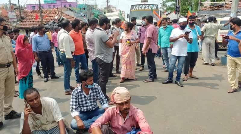 Clashes between TMC and BJP workers in East Medinipur's Khejuri