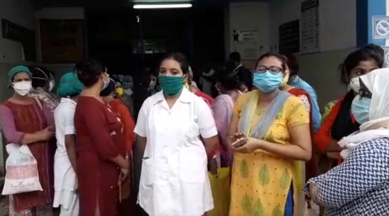 Some nurse stage protest in front of Krishnanagar District Hospital