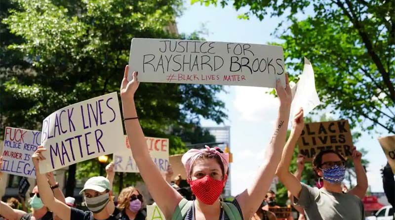 Again blac man died! protest in Atlanta against Police