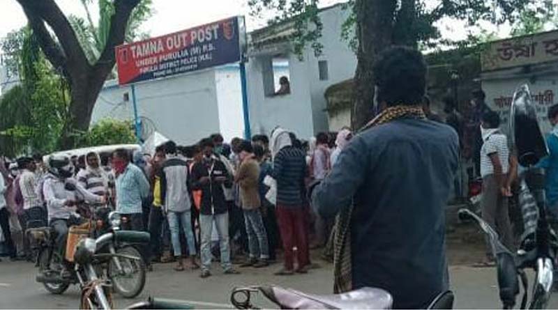 Some villagers stage protest in front of doctor in Purulia