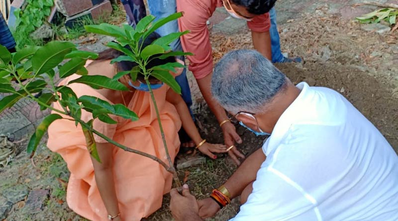 MP Dilip Ghosh plants sapling in kolkata on environment day