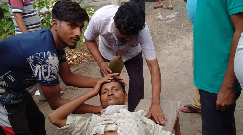 The injured man did not get proper treatment in Tehatta for corona fear