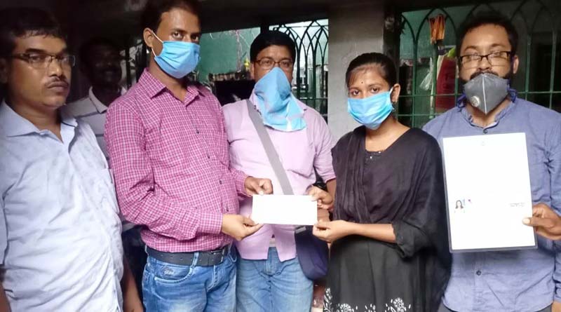 Bengal Madrasa Education Forum gives scholarship to topper Students