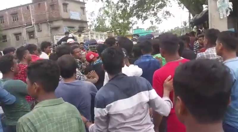 Clashes between police and local people due to amphan relief 'scam'
