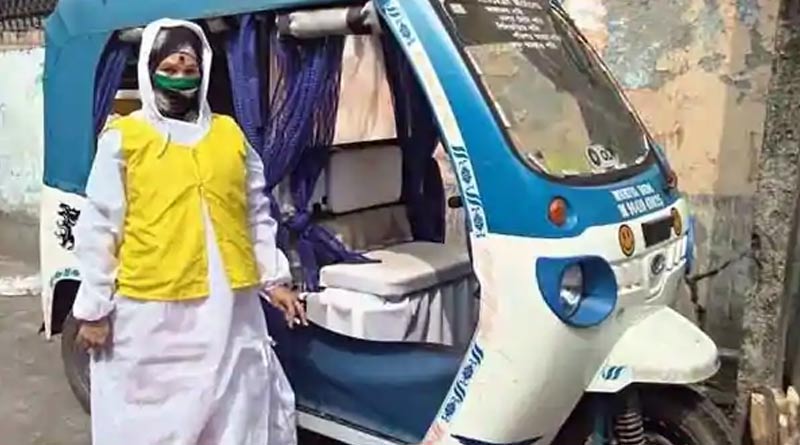 Siligur woman carries covid-19 patients on her toto for free of cost