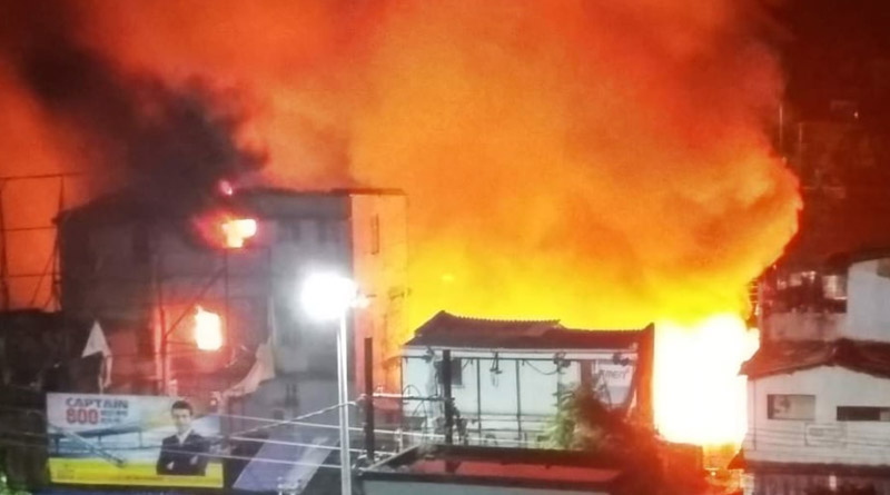 Massive Fire breaks out at Baruipur Kachari Bazar