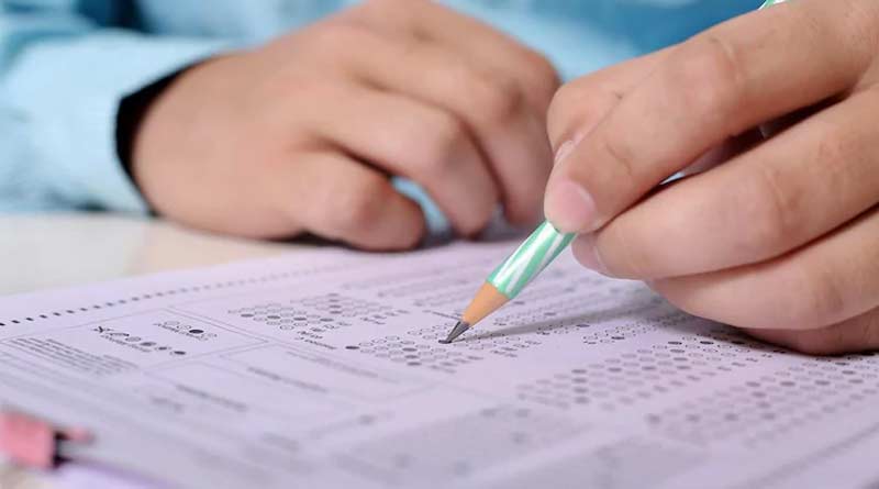 Srimanti Dey probably first in West Bengal in JEE main exam