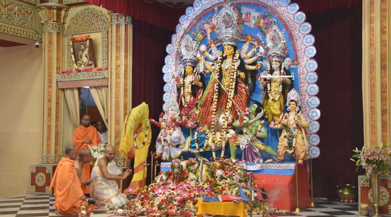 Belur Math changes norms for Durga Puja revelers amidst corona situation| Sangbad Pratidin