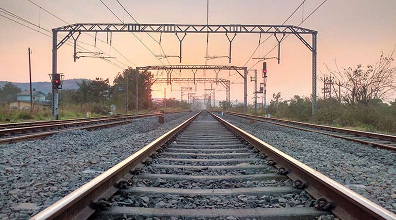 Hanging body of a youth found on the pillar of the railway | Sangbad Pratidin