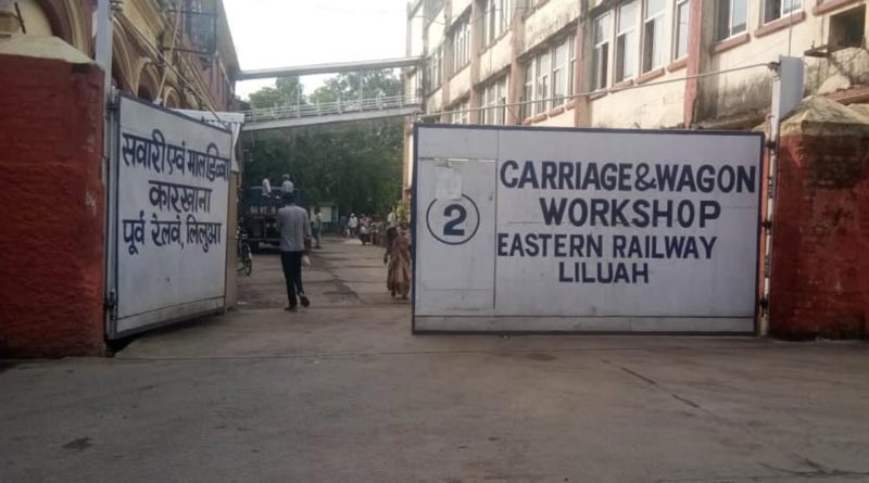 Bengali left out from signboards at Liluah rail workshop | Sangbad Pratidin