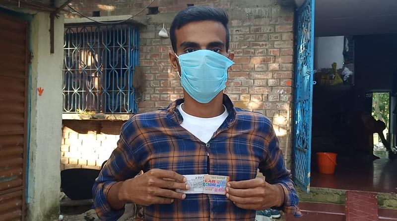 Kandi: Toto driver became crorepati as he wins lottery | Sangbad Pratidin