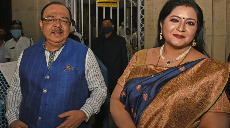 Sovon Chatterjee and Baishakhi Banerjee attained BJP meeting in Hestings | Sangbad Pratidin