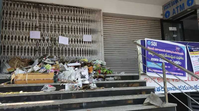 Garbage dumped outside multiple banks in Andhra town for refusing loan under scheme | Sangbad Pratidin