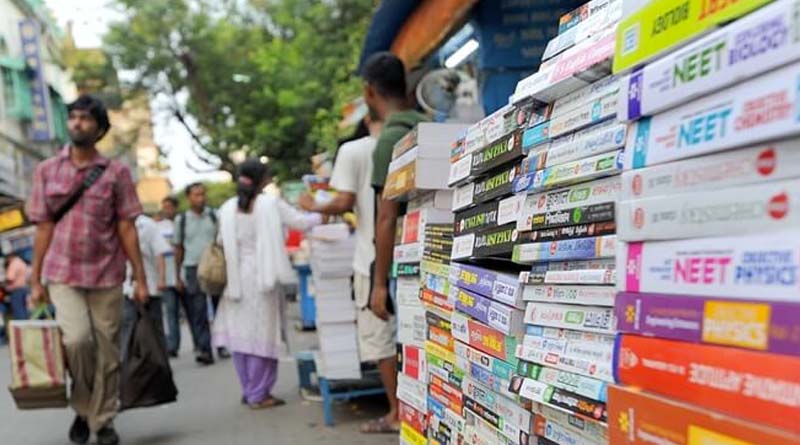 Thieves has taken 100 new books from a bookstore in college street | Sangbad Pratidin