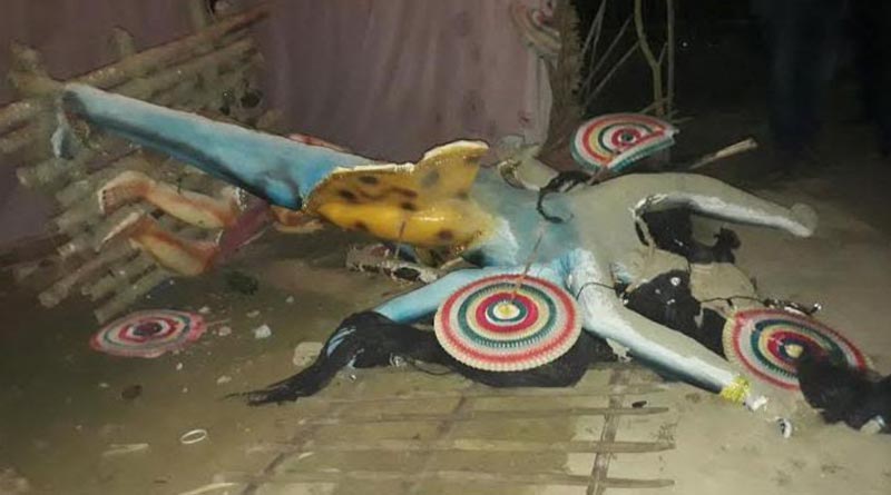 Bangladesh: Kali temple vandalised, idol demolished | Sangbad Pratidin