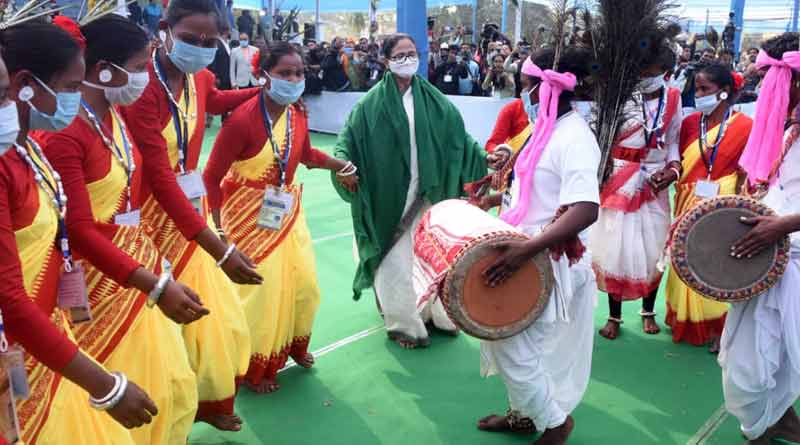 Mamata Banerjee dances during a mass marriage ceremony | Sangbad Pratidin