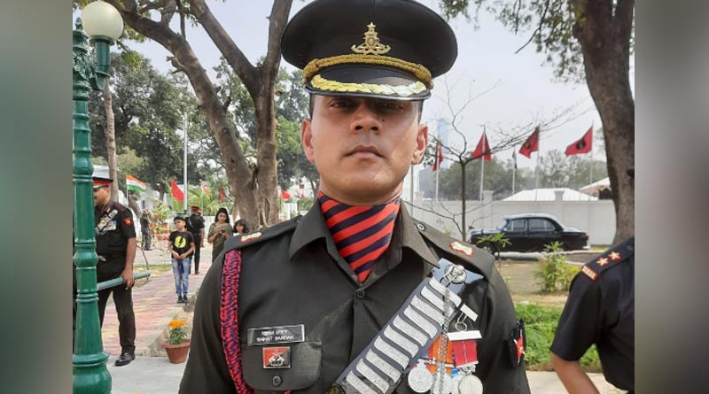 This Indian jawan has got bravery medal as he fought against terrorism | Sangbad Pratidin