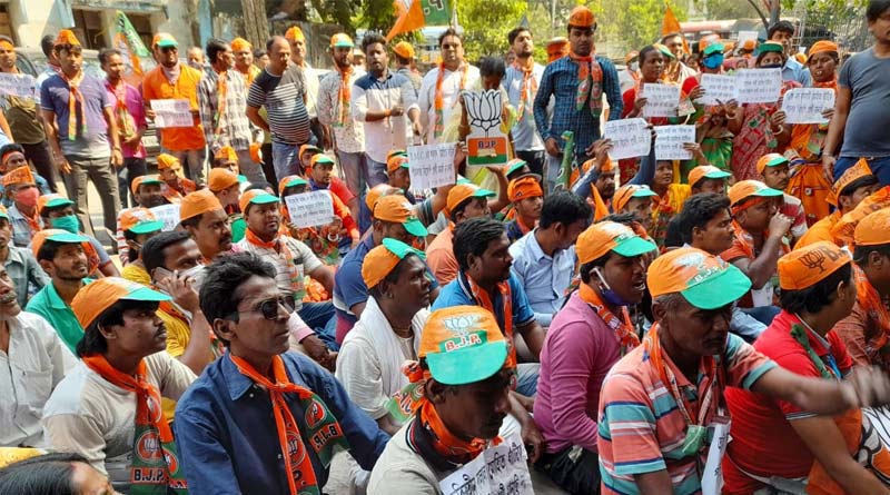 BJP workers stage protest for changing candidate at Kolkata ahead of WB Assembly Election 2021 | Sangbad Pratidin