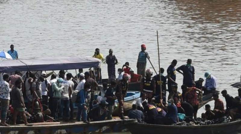 5 dead bodies recovered from Sitalakhya River in Bangladesh after boat capsized last night |Sangbad Pratidin