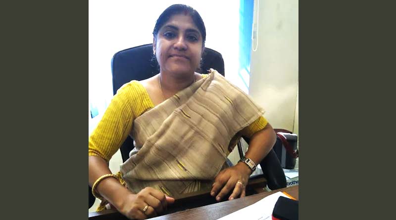 Bengali professor gasps for breath, dies after Gujarat Covid hospital turns her away | Sangbad Pratidin