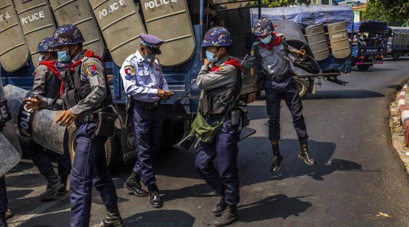 Five killed in Myanmar protests as junta cracks down on online critics | Sangbad Pratidin