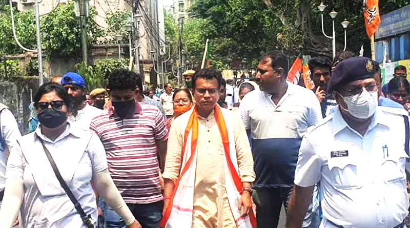 Assembly Polls 2021: Attack on Rudranil Ghosh's campaign at Khidirpur | Sangbad Pratidin