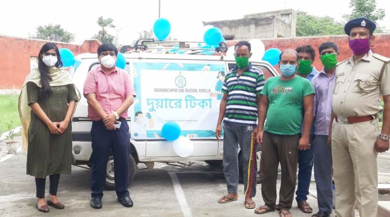 Purulia administration starts 'Duare Tika' to provide corona vaccines to the super spreaders | Sangbad Pratidin