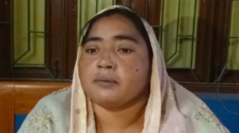 Panchayet President beaten up by mob in Jalangi | Sangbad Pratidin