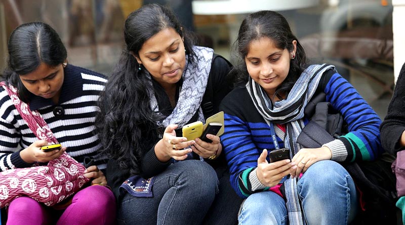 WB Education Department again trying to start Telephonic class for Class five to Eight standard students | Sangbad Pratidin