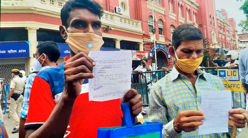 Common man suffers due to BJP's protest in front of KMC | Sangbad Pratidin