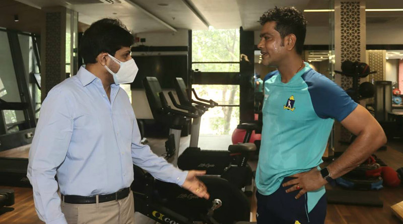 No long hairs, stay away from social media, Bengal U-23 coach Laxmi Ratan Shukla's 'strict rules' | Sangbad Pratidin
