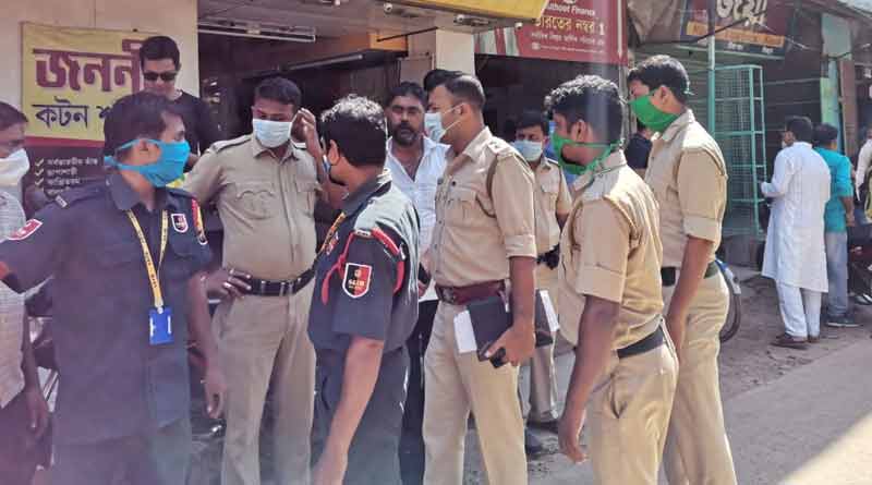 Some dacoits allegedly attacks a man in Suri । Sangbad Pratidin