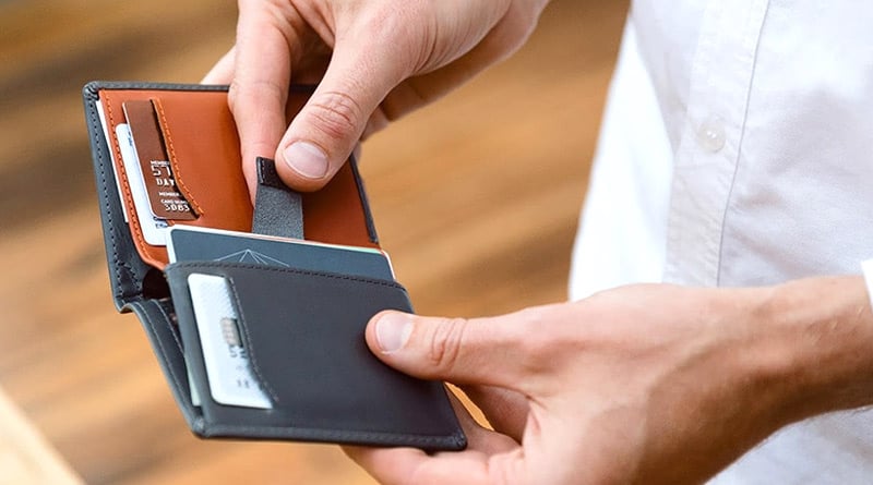 Vastu Tips: Never keep these things in your wallet, It can cause financial loss | Sangbad Pratidin