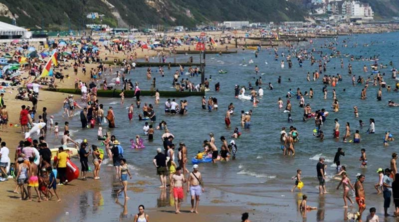 15 yr old Girl raped in the sea in front of unaware beachgoers in Bournemouth | Sangbad Pratidin