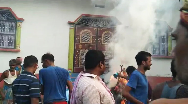 Teen of Bihar killed, private part chopped, funeral performed outside house of accused | Sangbad Pratidin
