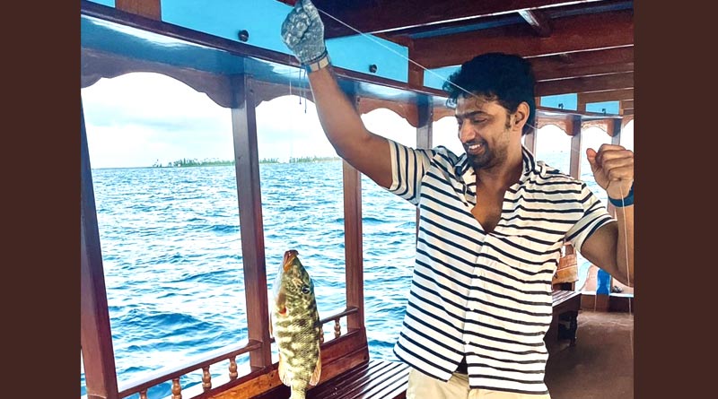 Tollywood actor Dev uploaded picture of Fishing in Maldives sea | Sangbad Pratidin