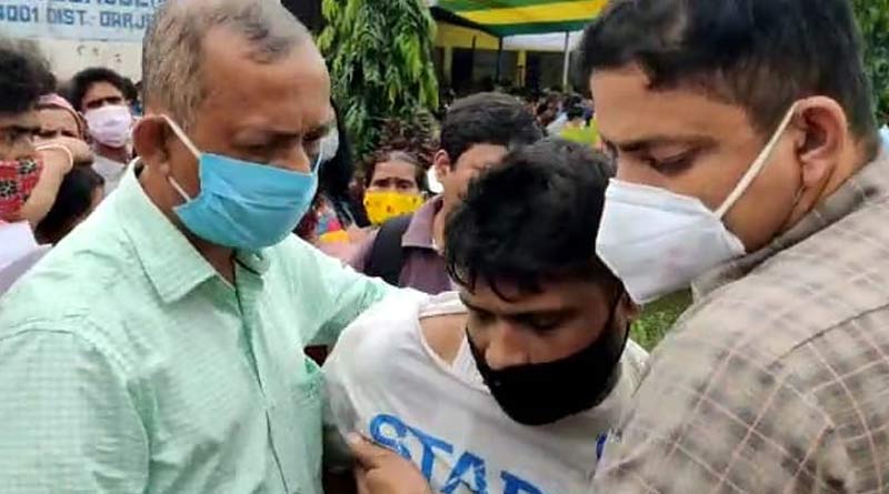 Youth arrested to fill-up Laxmi Bhandar form with money