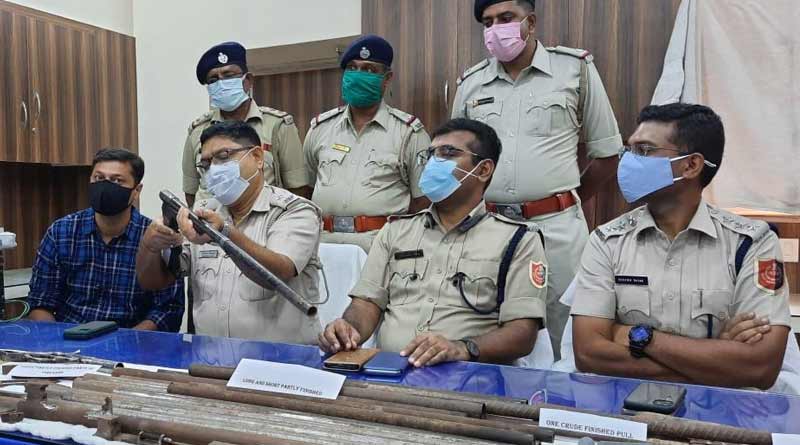 Katwa police busts illegal arms manufacturing unit in Lohapota village । Sangbad Pratidin