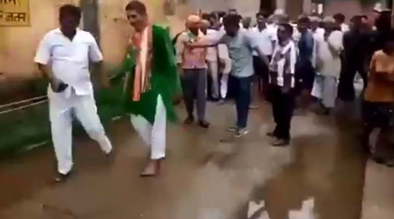 Villagers drag BJP MLA to walk him through sewage water in Uttar Pradesh | Sangbad Pratidin
