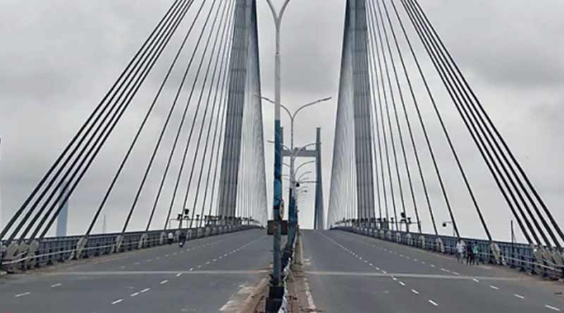 A man of Howrah injured by chinese manja in Flyover | Sangbad Pratidin