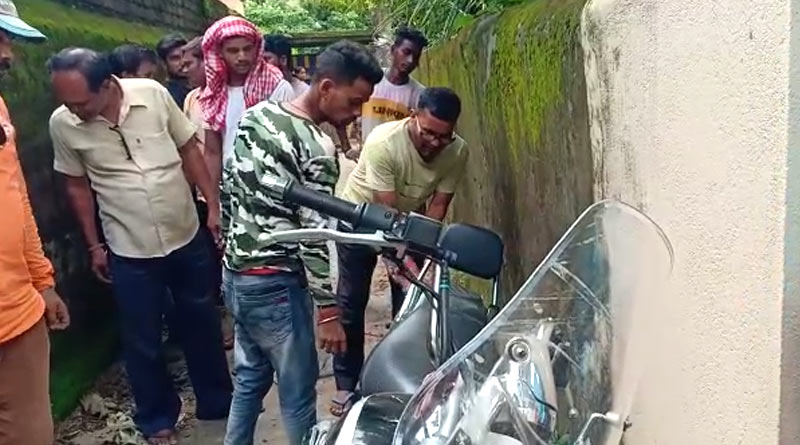 Two thieves thrashed by mob at Asansol | Sangbad Pratidin