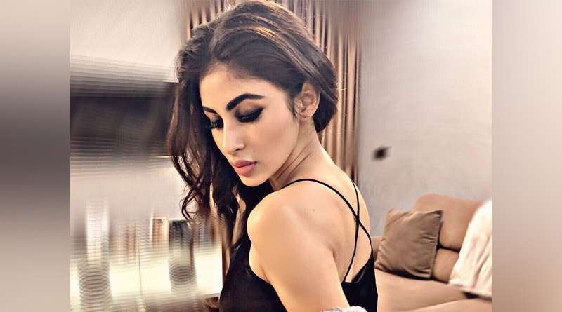 Actress Mouni Roy bikini photo goes viral | Sangbad Pratidin