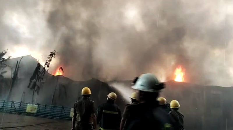 Massive fire breaks out at Garden Reach factory, Kolkata | Sangbad Pratidin