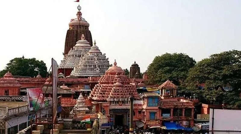 Puri temple administration implements dress code for preiests | Sangbad Pratidin